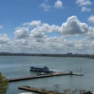 Аренда комфортных 2-комнатных апартаментов, 65 м², Mamaia, Констанца, Румыния